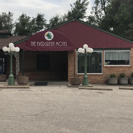Pratt Evergreen Inn- Motel And Rv Park المظهر الخارجي الصورة